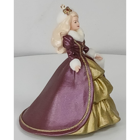 1996 Hallmark Holiday Barbie Collector's Series Ornament - Picture 4 of 8